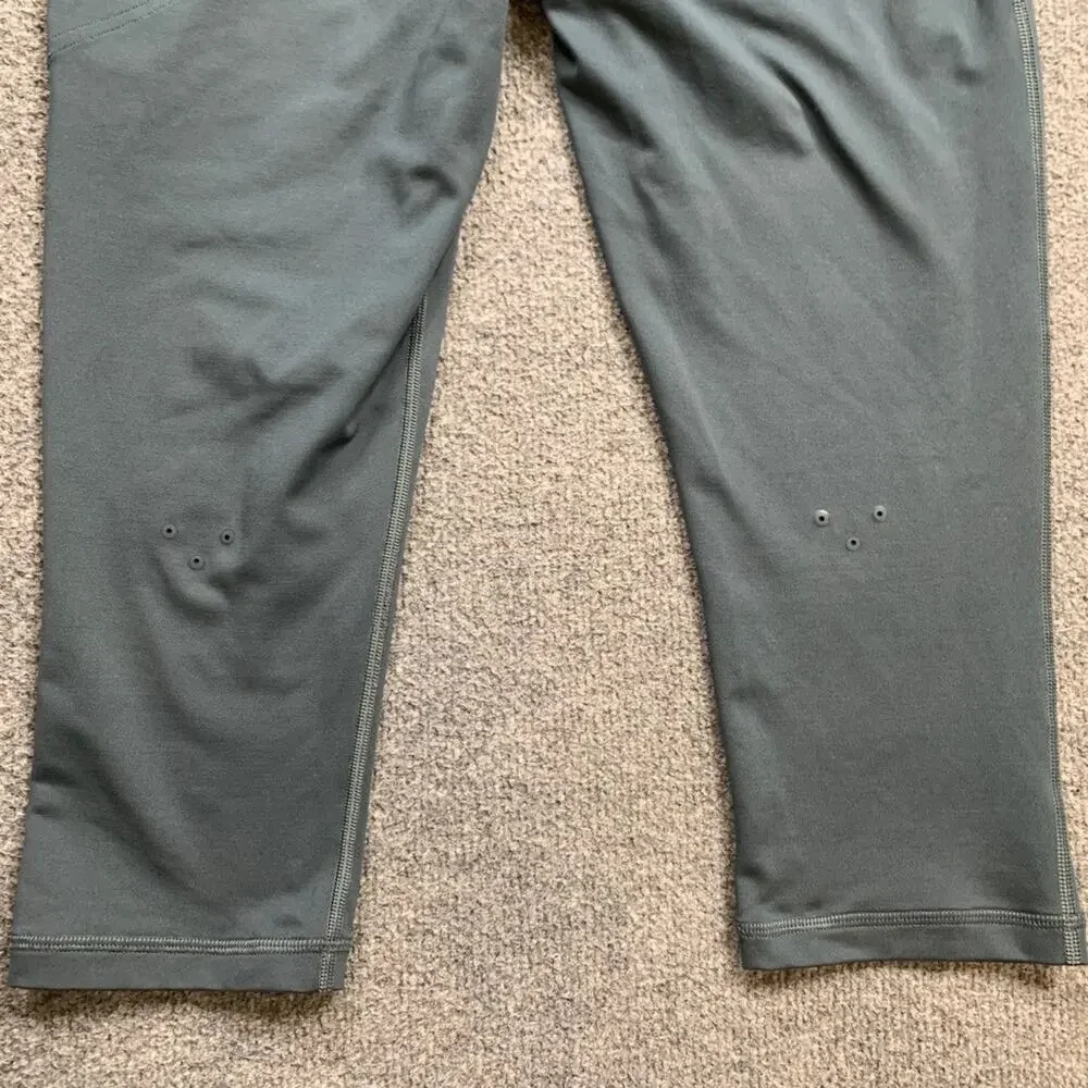 Nike Capri Leggings Women M Medium Gray Dri Fit Pull On Stretch Waistband Swoosh